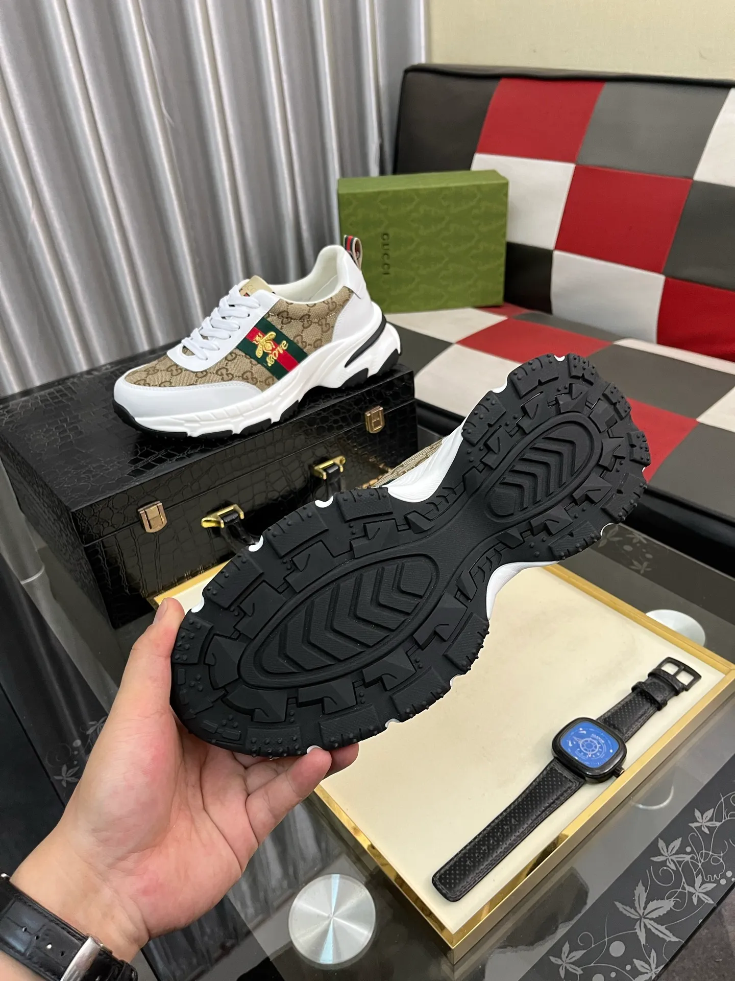 Men's Men's Shoes 💰458⌚️⌚️《Gucci*》The latest hot-selling casual shoes, top brand [seduce] luxury~purchase, top~quality. [Strong] The upper is made of imported breathable cowhide with material ➕ breathable sheepskin feet (•) and fine workmanship. Original stylish and stylish soft rubber wear-resistant and non-slip outsole, light and comfortable on the foot, size: 38-443️⃣colors available